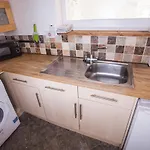 53 Pembroke Rd